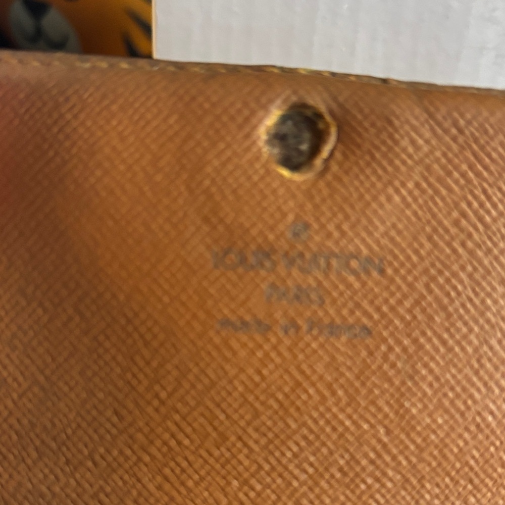 Louis Vuitton Gold and Brown Monogram Wallet - Picture 5 of 17
